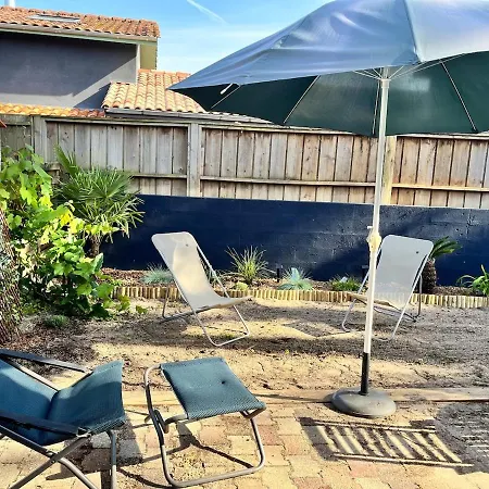 Сasa de vacaciones Maison Avec Jardin Village Du Cap Ferret *